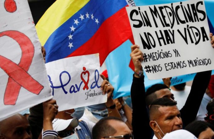 En Venezuela no hay medicamentos ni estadísticas para el VIH,  y en América Latina crece