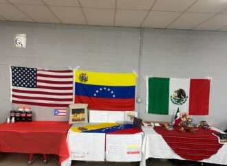 La Sra. Erika Chairez logró unir a sus compañeros de trabajo